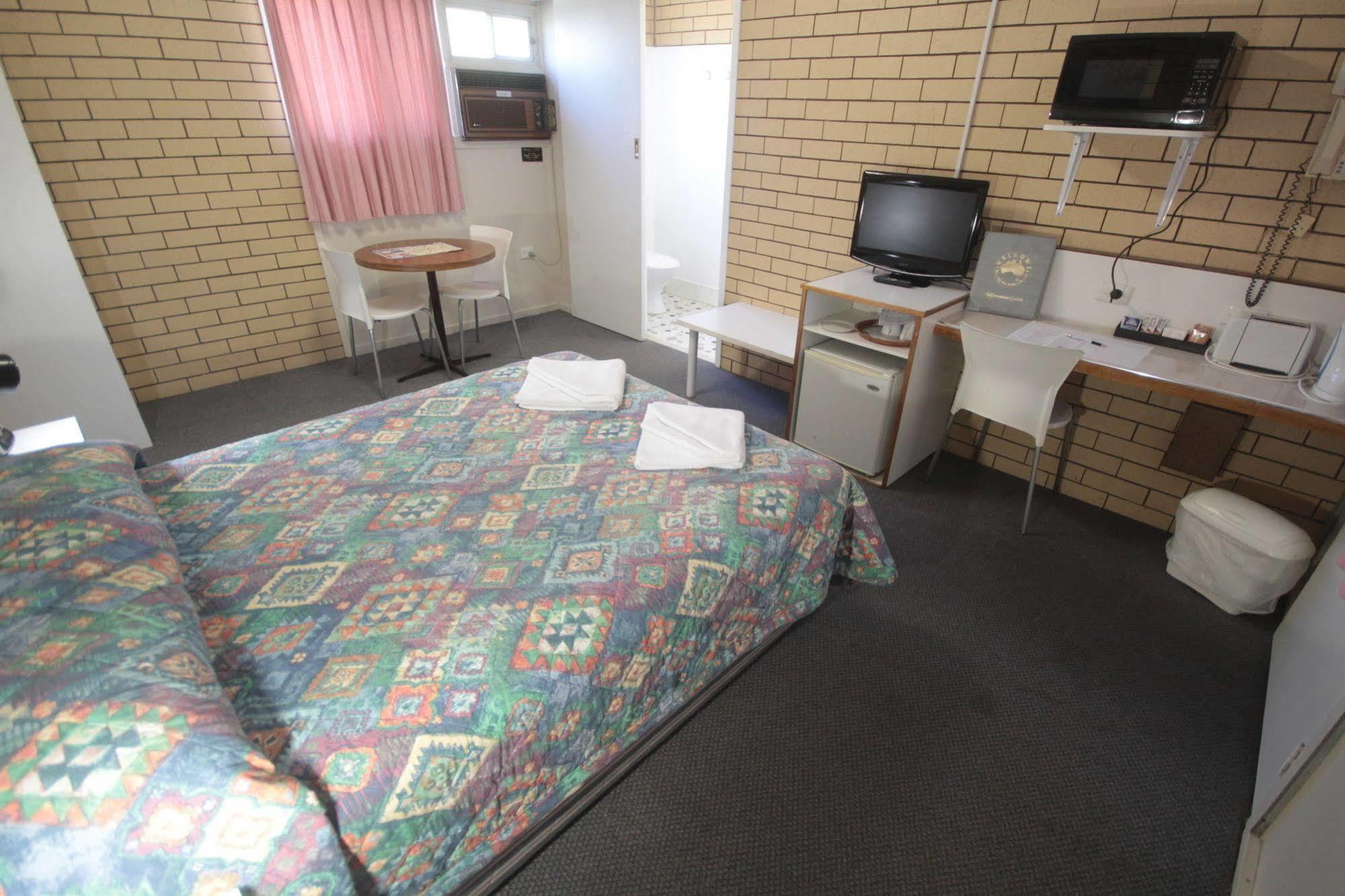 Binalong Motel Goondiwindi Kültér fotó